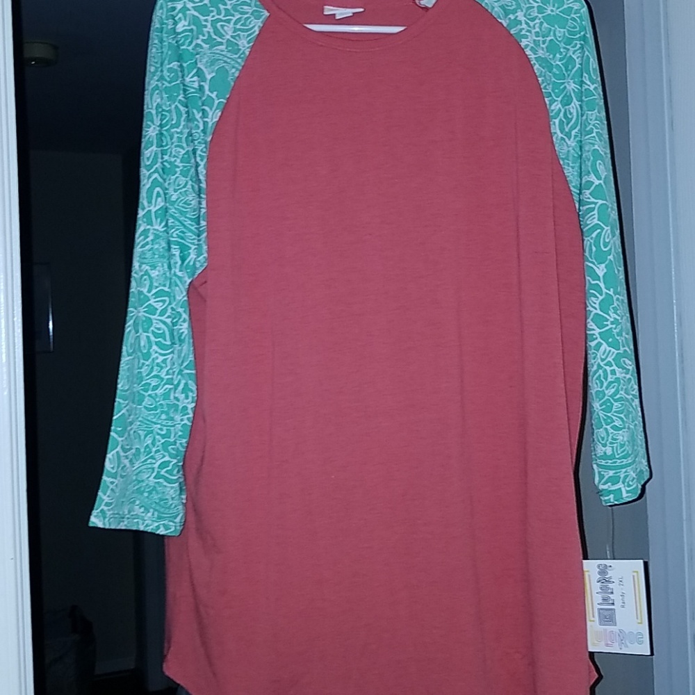 Brand new 2XL Lularoe Randy Tee